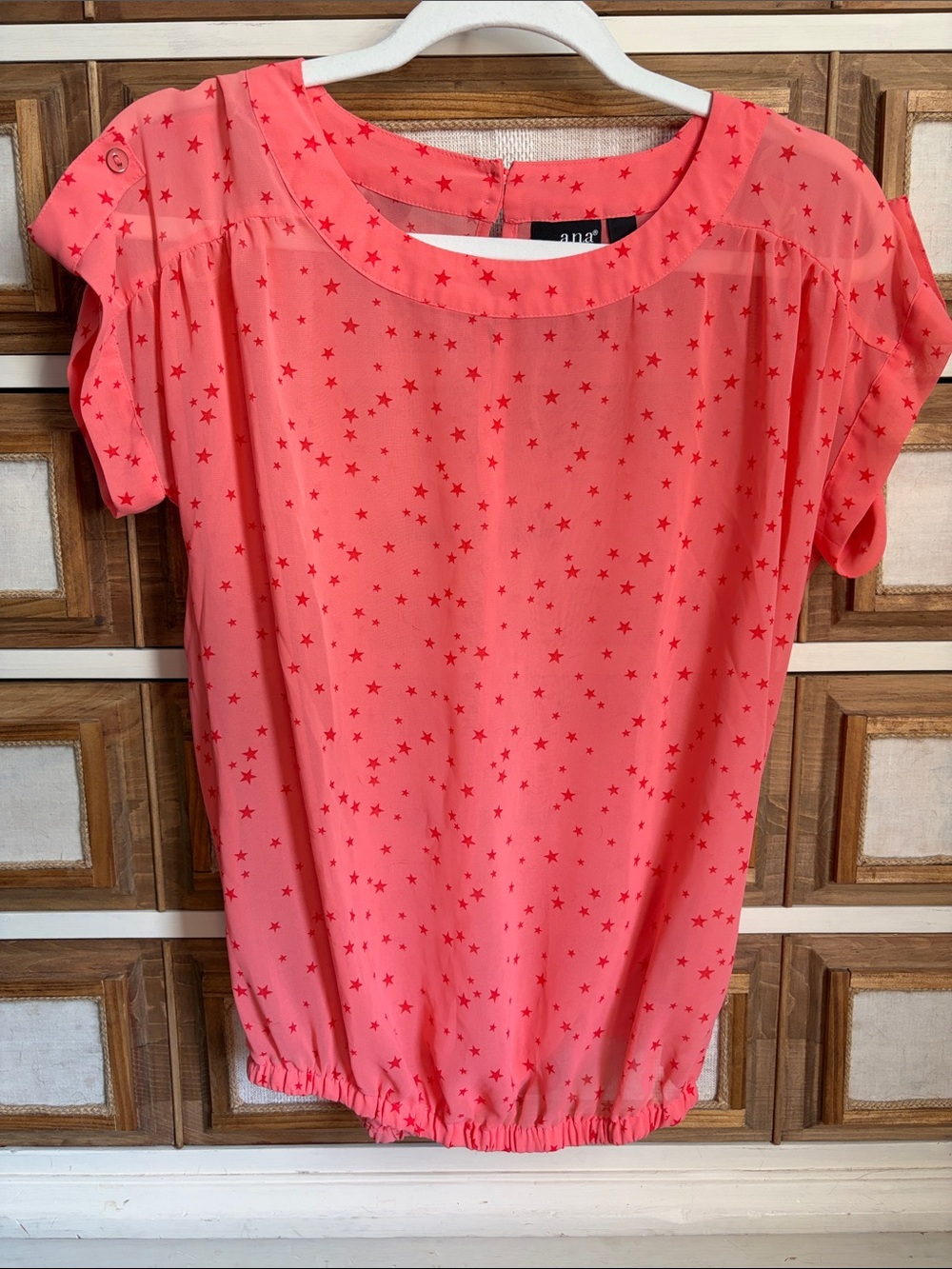 a.n.a Coral Pink Star Print Short Sleeve Blouse